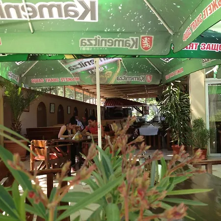 семеен диана Хотел