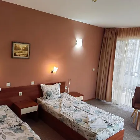 Family Diana ホテル ツァレヴォ